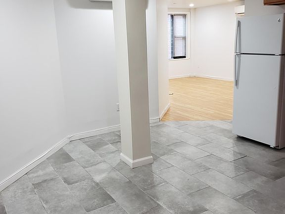 4th image of 50 Davis Ave #7