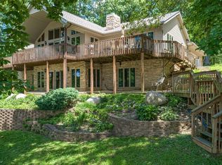 139 Solar Cir, Litchfield, IL 62056