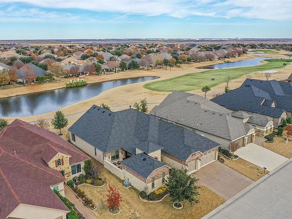 2nd image of 9808 Lindenwood Trl