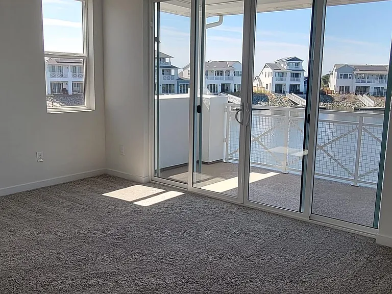 325 Navigators Pl — Photo 15