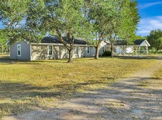 351 Sulphur Creek Estates Rd, Victoria, TX 77905