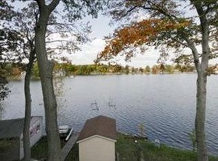 11954 Lakeway St, Plainwell, MI 49080