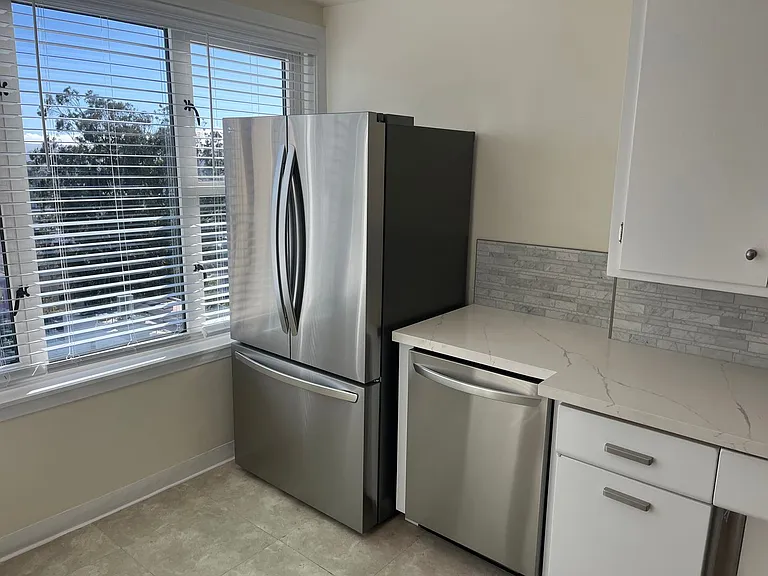 1000 Green St #502 — Photo 7