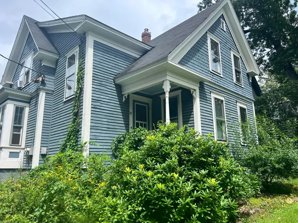 27 Highland Avenue, Mechanic Falls, ME 04256