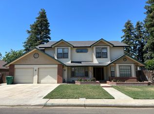 1562 W Eymann Ave, Reedley, CA 93654
