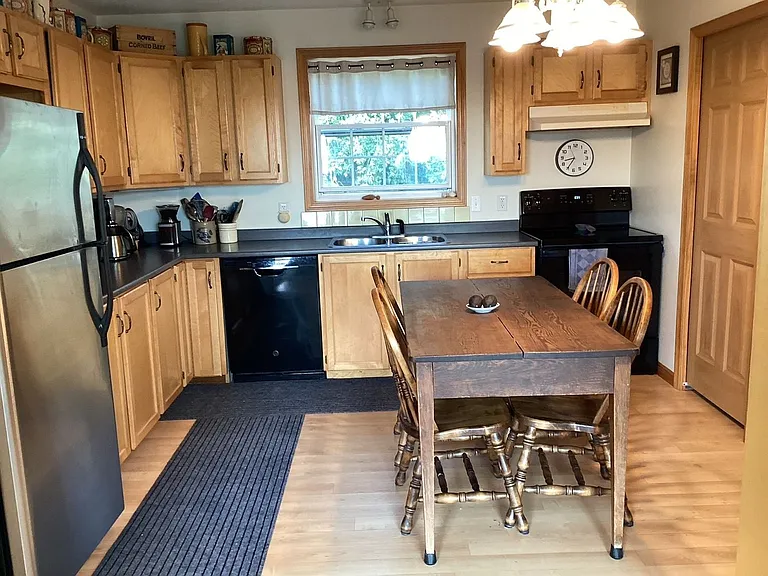 423 S Lubec Rd — Photo 2