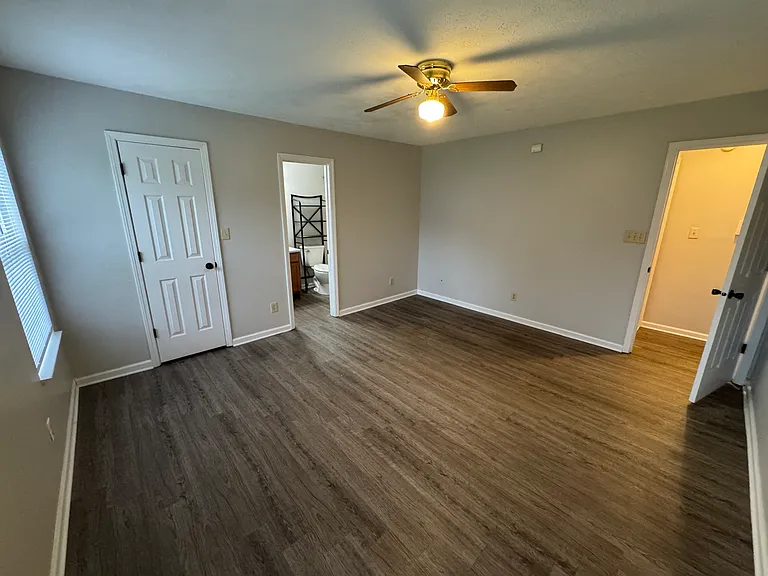 6947 Raritan Dr — Photo 18
