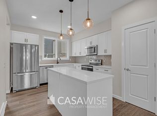 20935 25th Ave NW, Edmonton, AB T6M 2M7