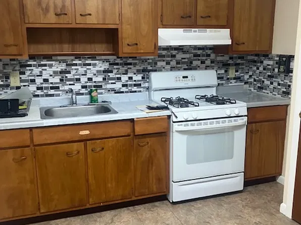 104 A Taylor St #1, Waltham, MA 02453