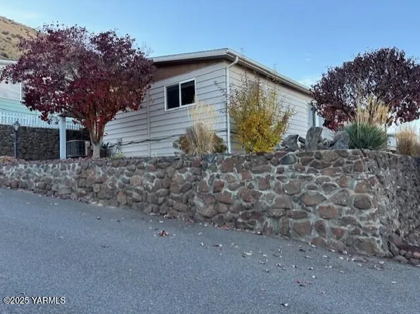 13 Leisure Hill Dr, Union Gap, WA 98903