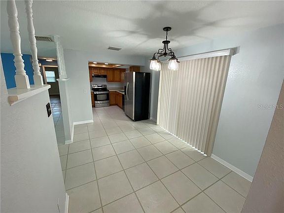 5th image of 2601 Madeline Ave