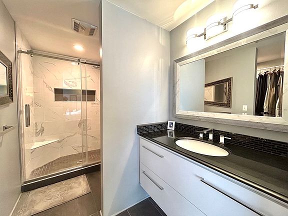 4th image of 15 1st St Unit C-1