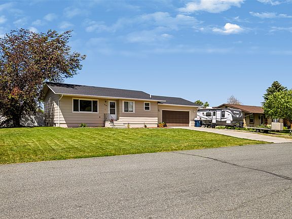 3rd image of 1644 Kelly Rd