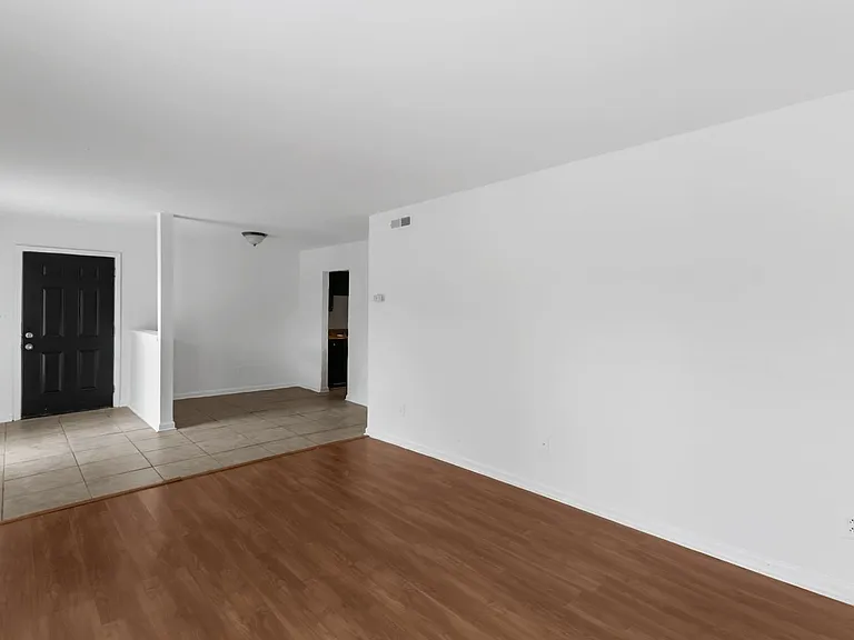 Glen Iris Place — Photo 38