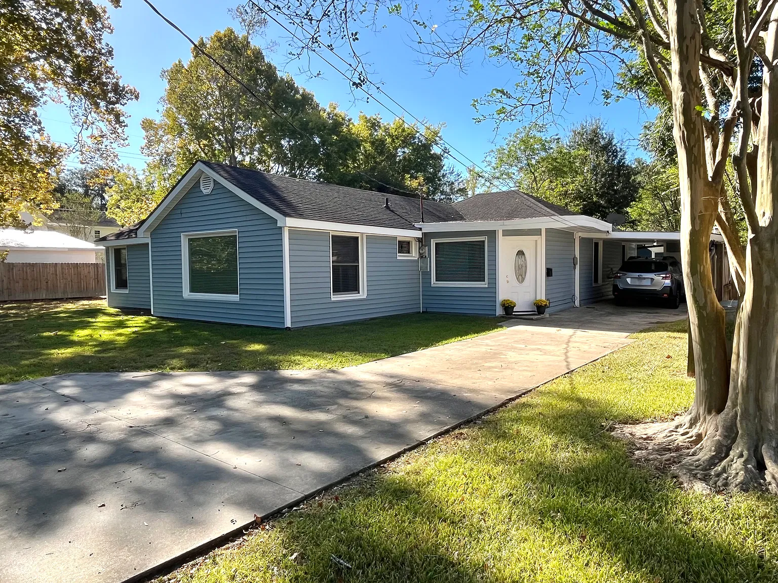 3 bed, 1810 sqft, $2,325 — Photo 1