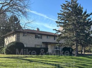 15315 Marilyn Dr APT 4, Elm Grove, WI 53122