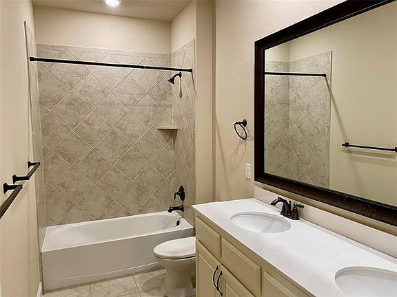 5th image of 10904 Smithville Pl