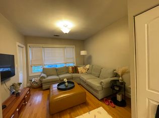 2936 N Hoyne Ave #2, Chicago, IL 60618