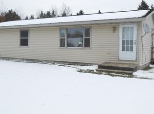 N6296 Valley Circle Rd, Plainfield, WI 54966