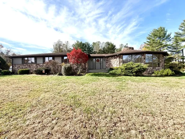 113 Nancris Dr, Buckhannon, WV 26201
