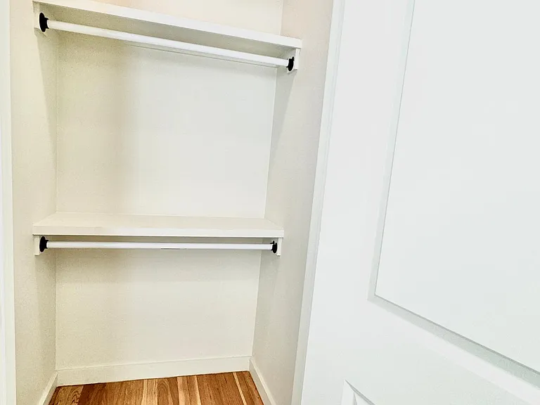 3300 Tom Green St #4 — Photo 27