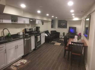 621 N Sawyer Ave #1, Chicago, IL 60624