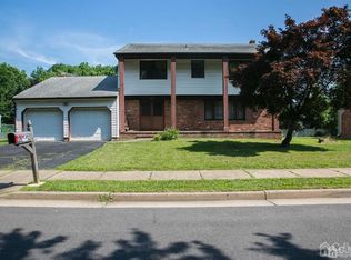 324 McKinley Ave, Edison, NJ