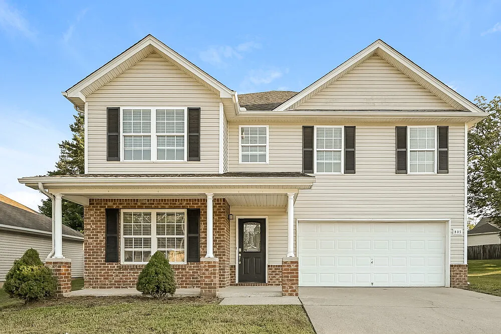 3 bed, 2.5 bath, 2460 sqft, $2,675 — Photo 1
