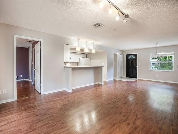 3rd image of 11521 60th St