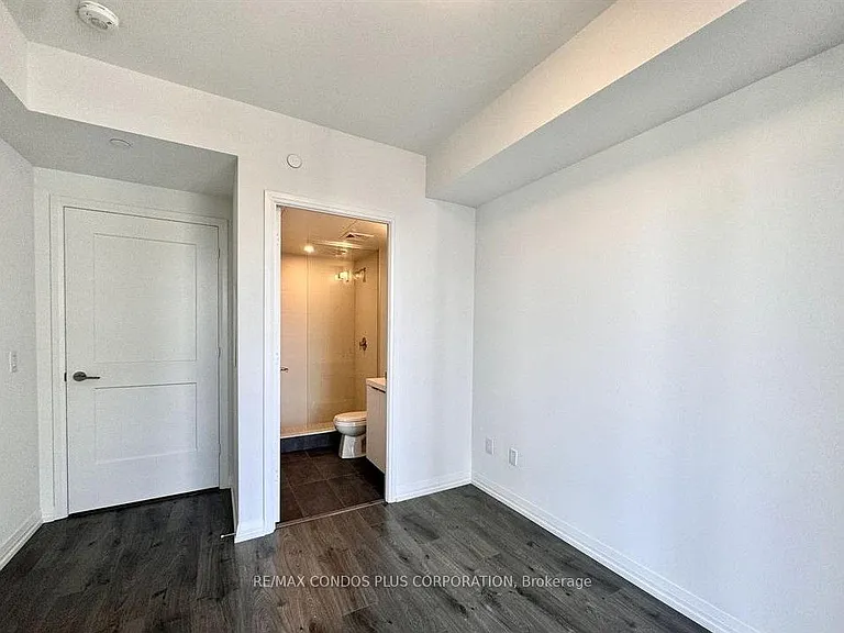 28 Widmer St #3126 — Photo 16