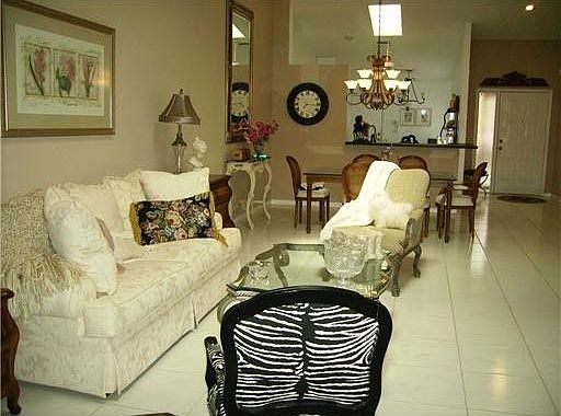 2nd image of 5626 Royal Lake Cir