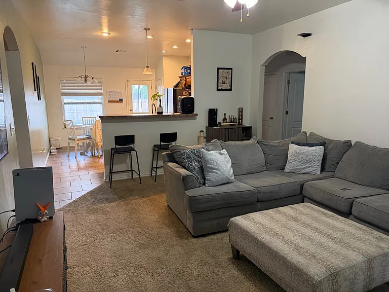 8032 Erryn Ln — Photo 9
