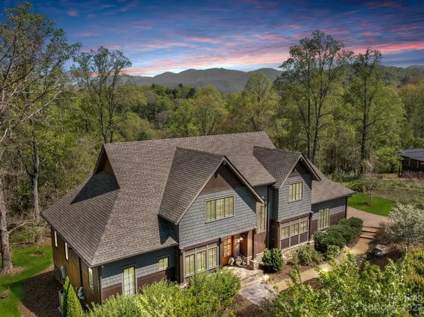 65 Wandering Oaks Way, Asheville, NC 28805