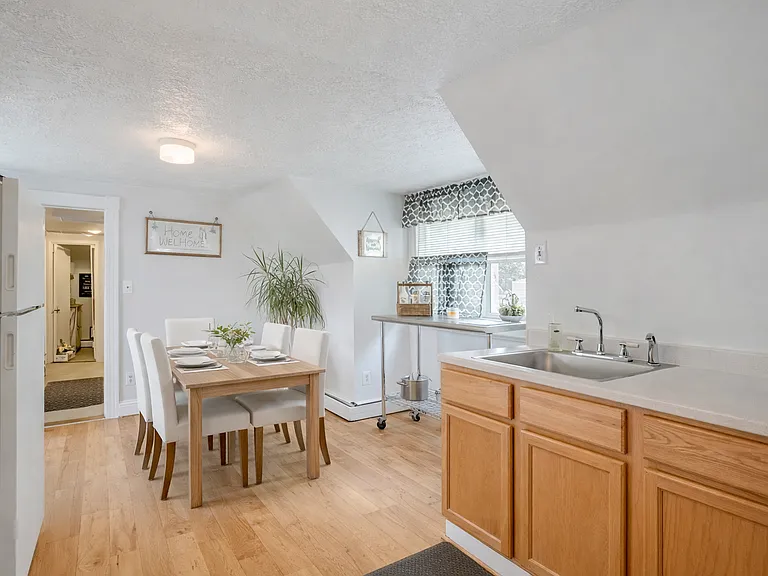 2817 Rose Ave #C — Photo 2