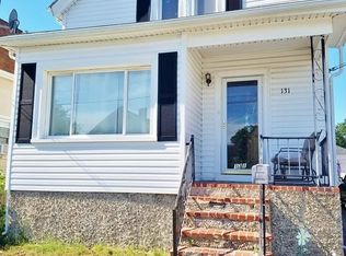 131 Topham St, New Bedford, MA 02746