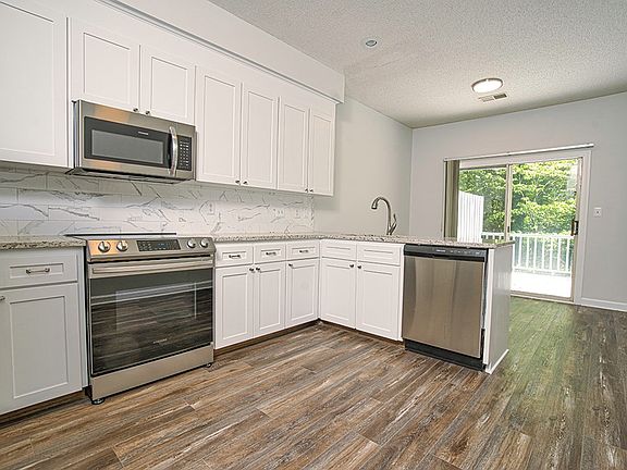 2nd image of 115 Devon Park Dr