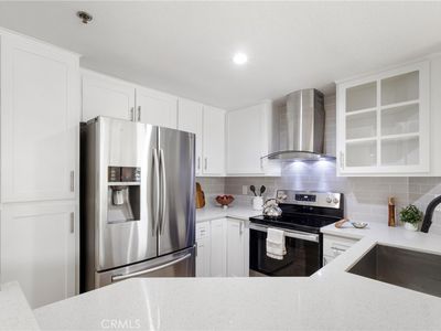 680 Camino De La Reina APT 2105, San Diego, CA, 92108