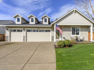 2265 NW Victoria Dr, McMinnville, OR 97128