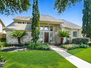 1611 Overland Pass Dr, Sugar Land, TX 77478
