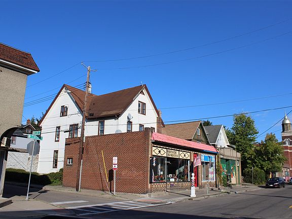 4th image of 308 Clinton St