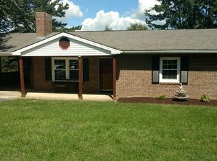 104 Thorofare Rd, Crimora, VA 24431