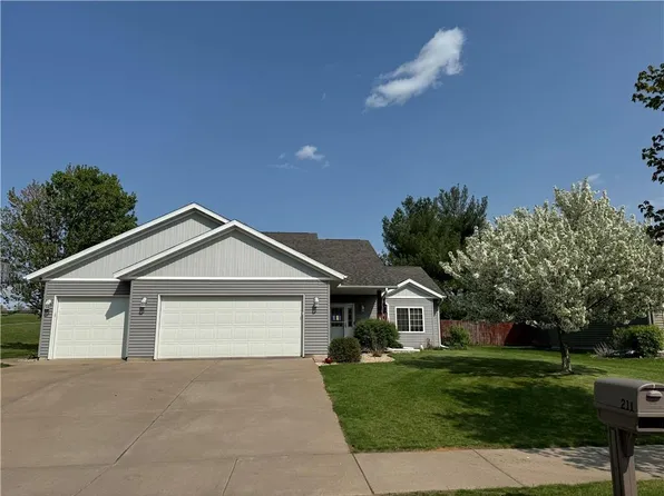 211 Brookshire Court, Altoona, WI 54720