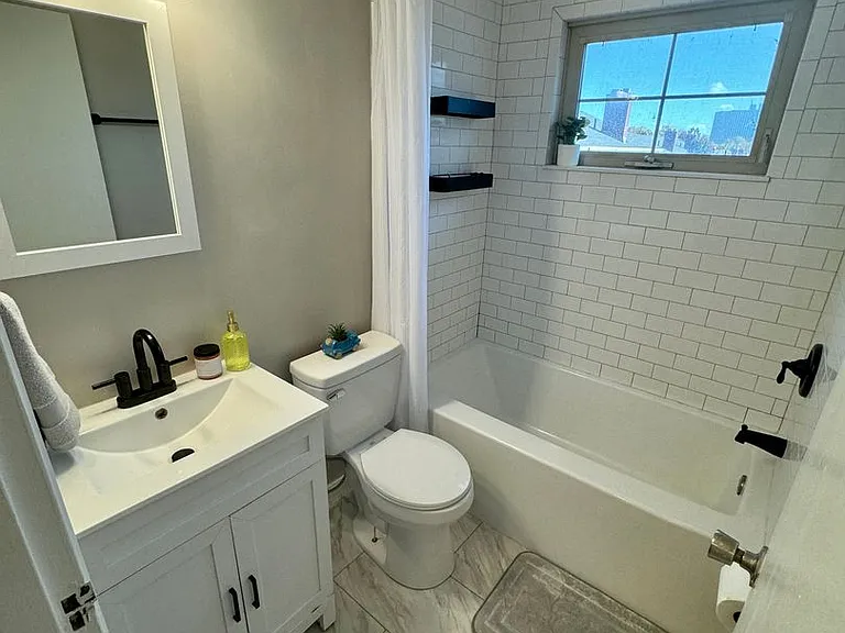 1139B Sells Ave — Photo 28