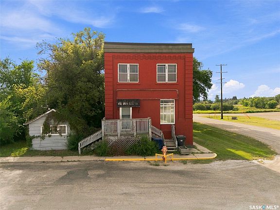 3rd image of 1002 9th Street
