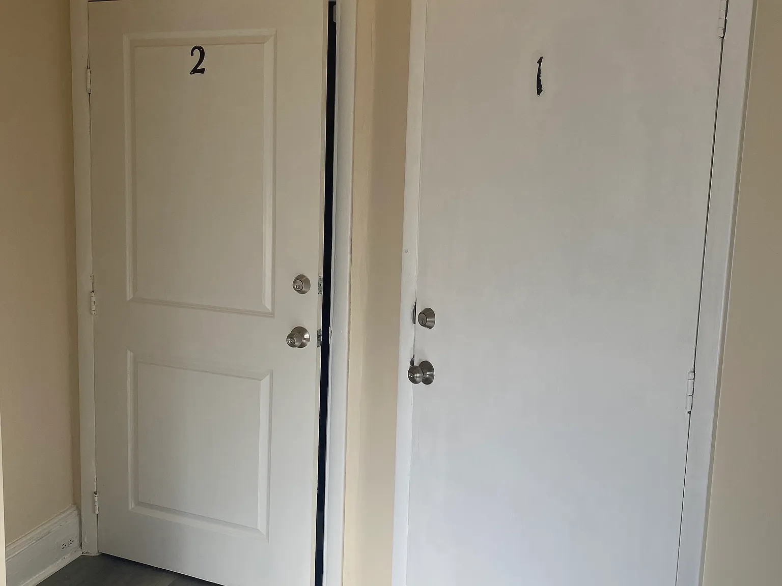 3 bed, $1,375 — Photo 2