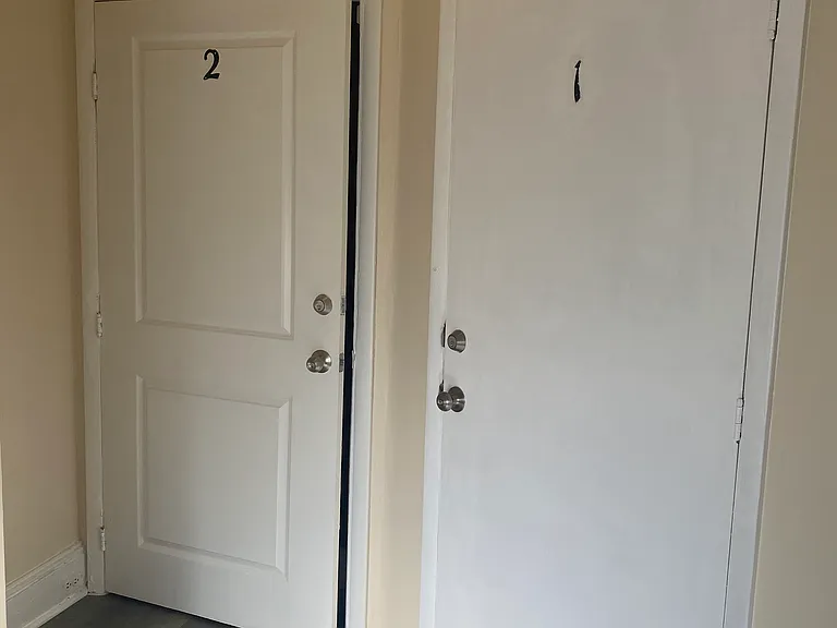 3814 W Garrison Ave #2 — Photo 2
