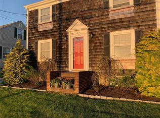 204 Middle Rd, Portsmouth, RI 02871