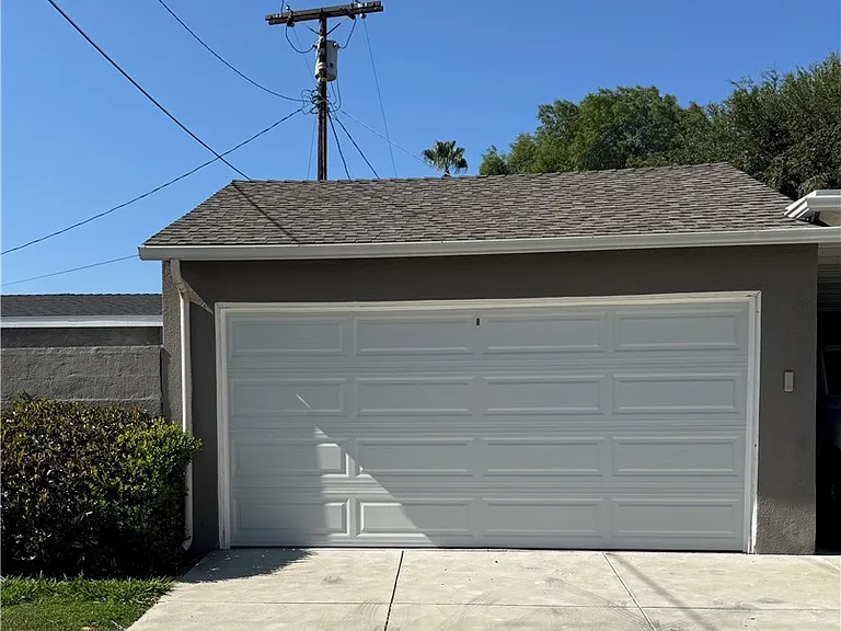 6837 Oak Park Ave — Photo 17