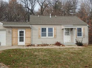 126 W McClure Ave, Bartonville, IL