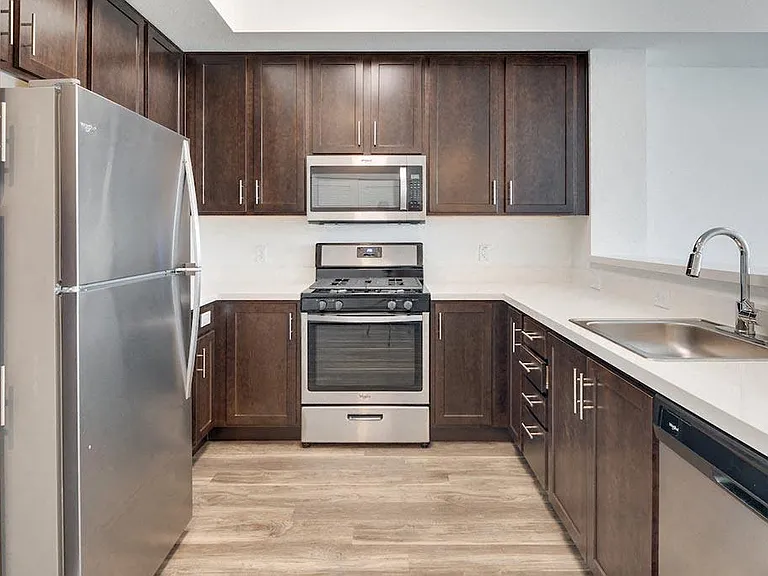 Deer Creek Apartments — Photo 11